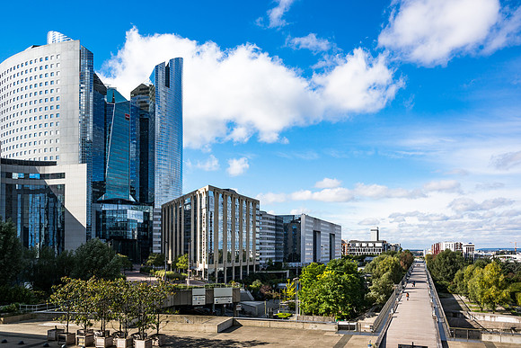 La Défense (2013)